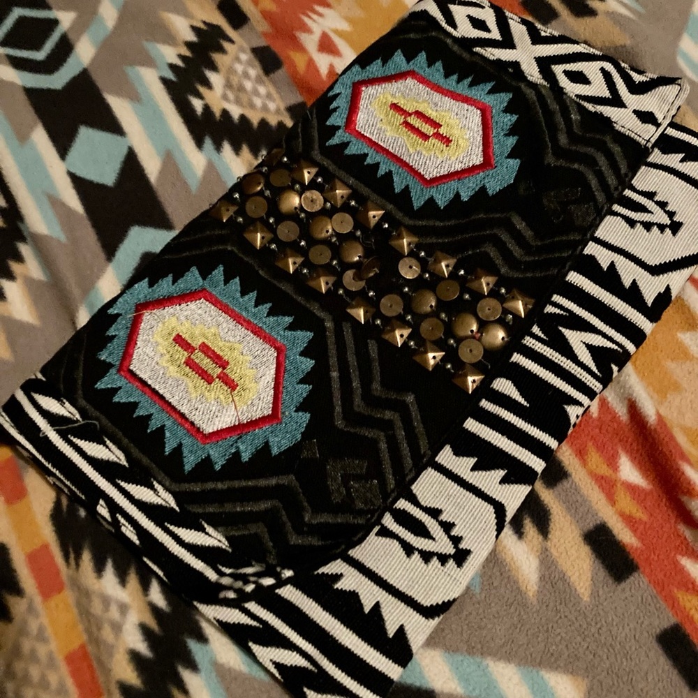 Small Clutch & Carry Handbag